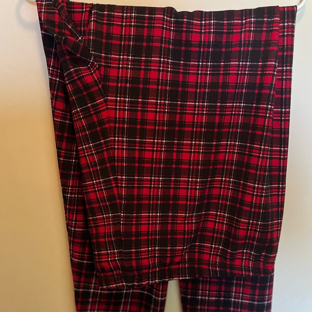 Red Holiday Plaid Pants NWOT